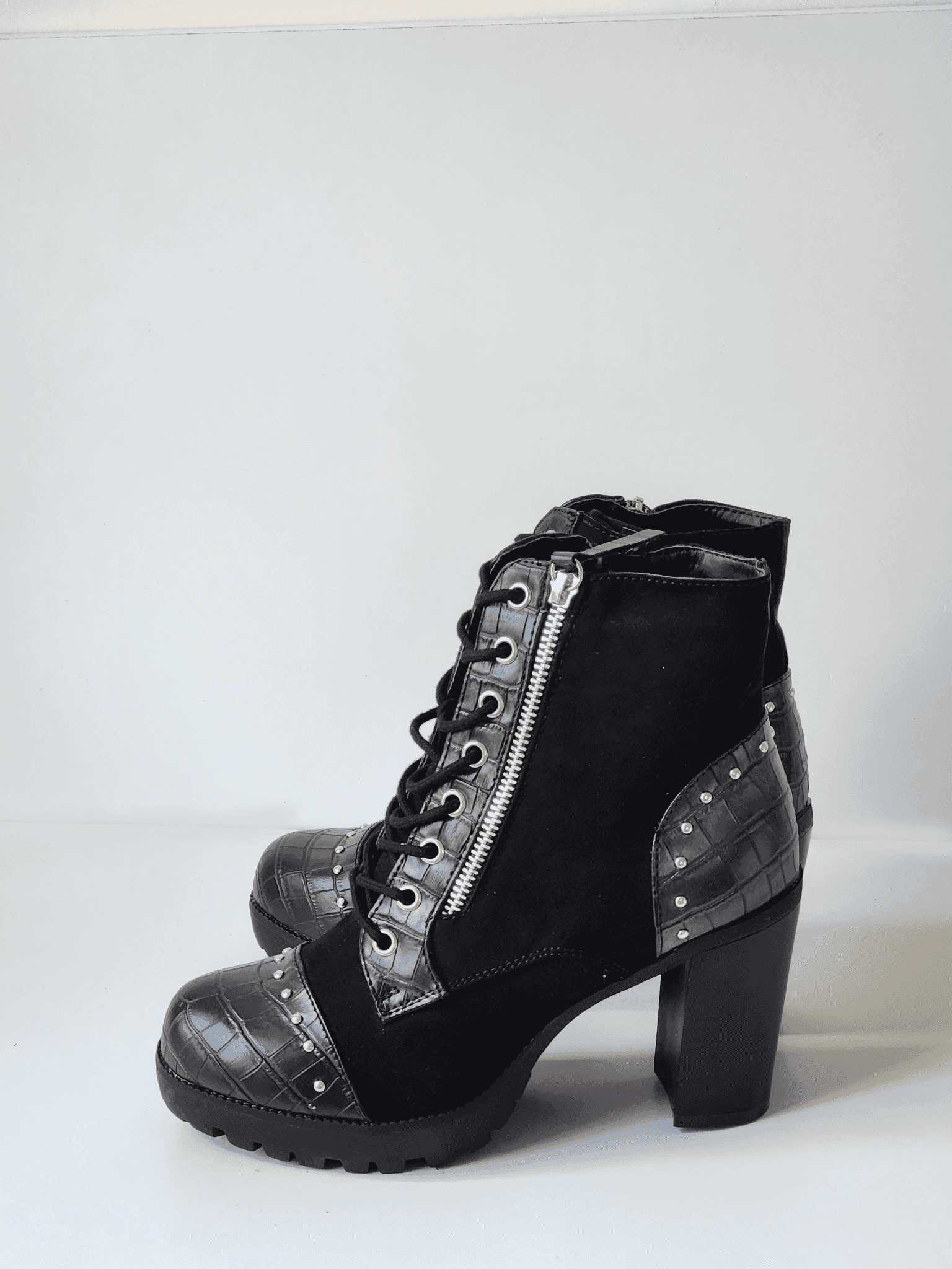 Women Chunky Heel Boot - Black - image 2